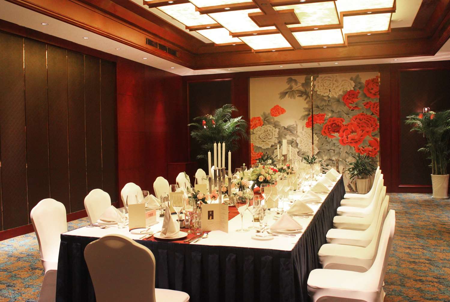 Howard Johnson by Wyndham Tropical Garden Plaza Kunming 20/21