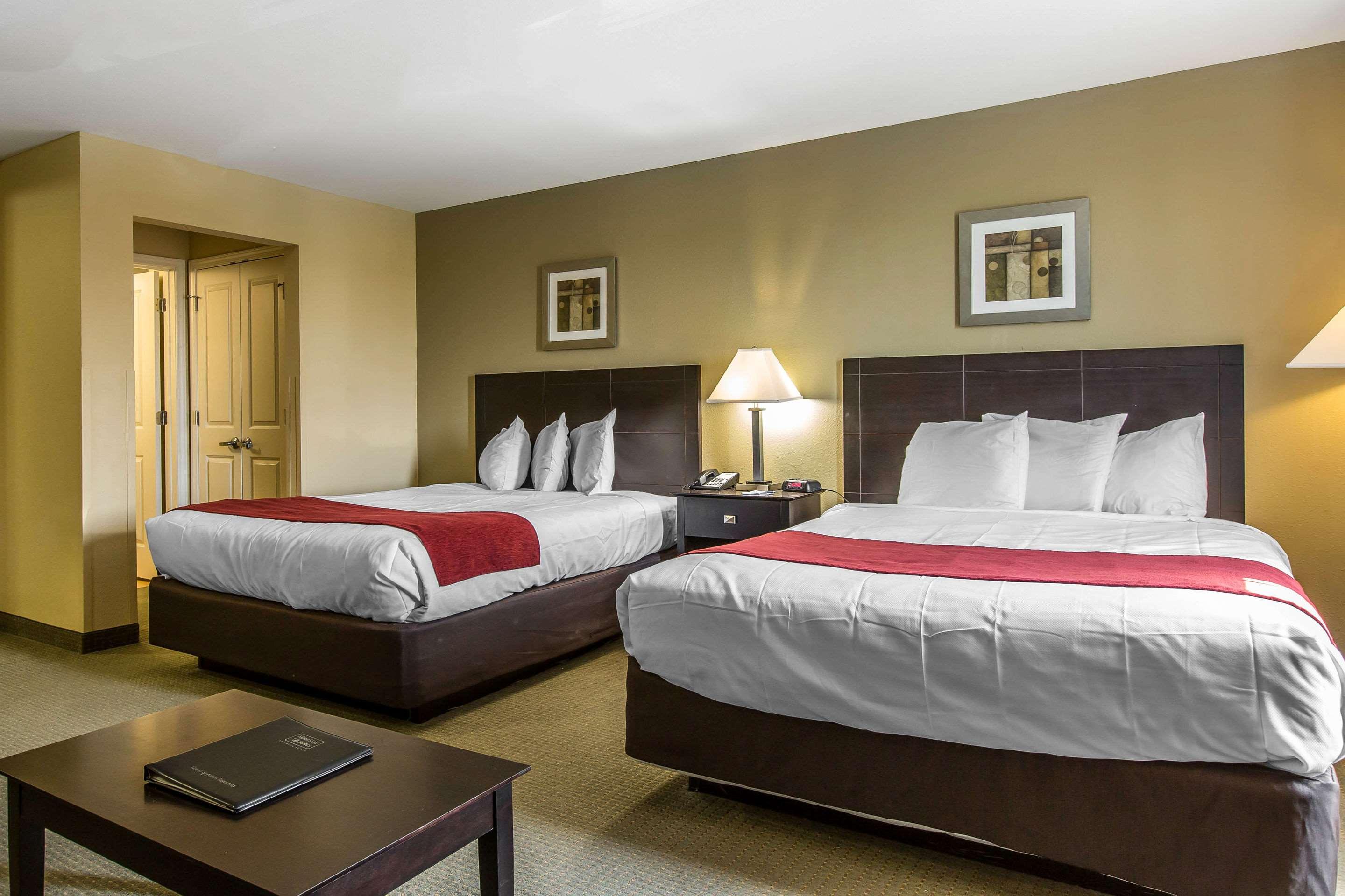 Upgrade, Efficiency, Suite, 2 Queen Beds, Accessible