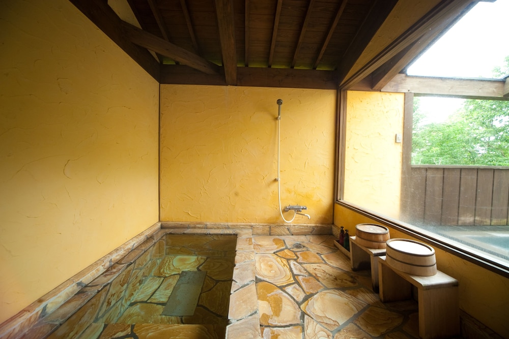 The Kingfisher Resort (Shukubo Kawaseminoshou) 21/50