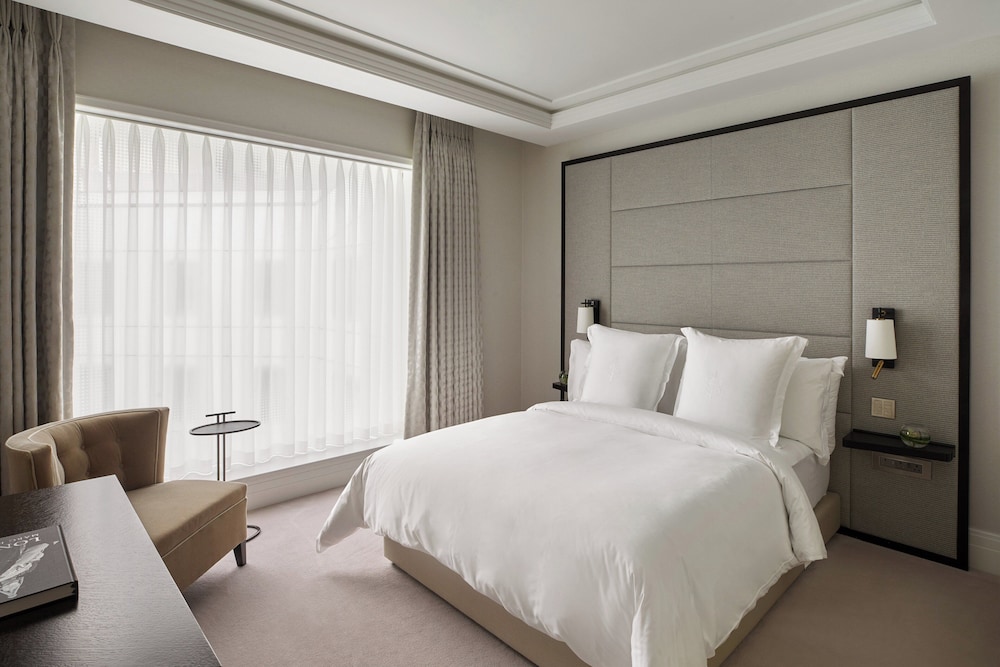 1 BEDROOM, RESIDENCE, CITY VIEW