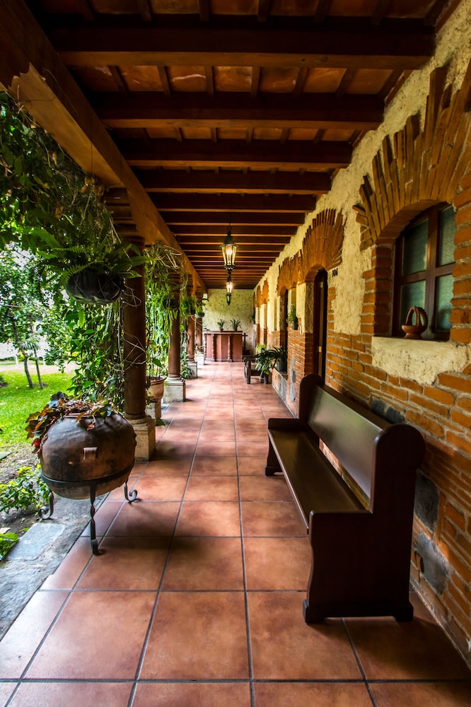 Naif Boutique Hotel & Gallery 6/68