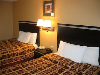 Econo Lodge Allentown North 5/13