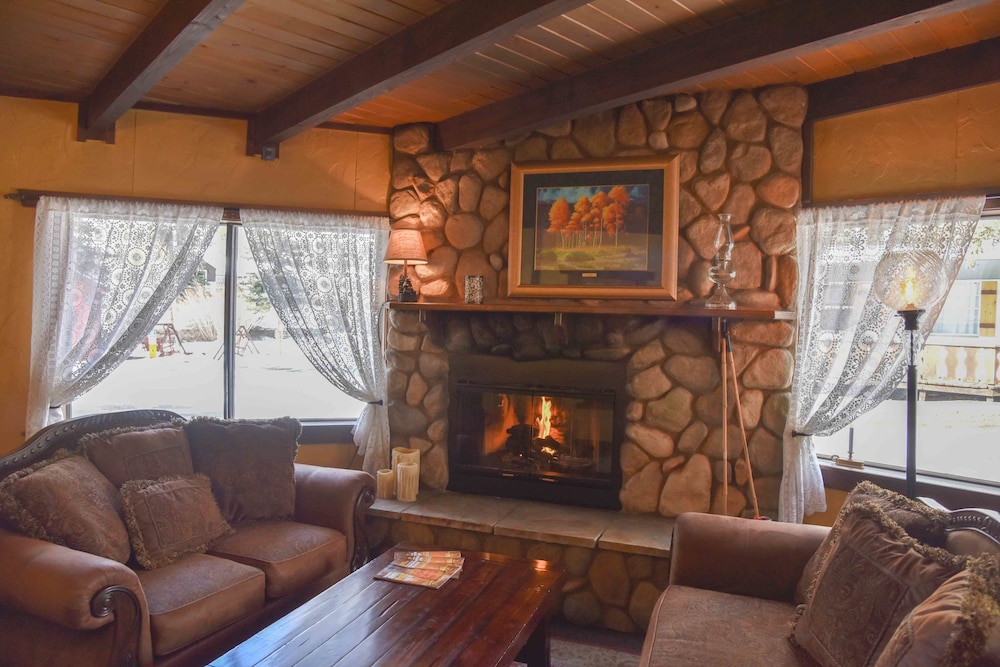 Alpine Lodge 28/50