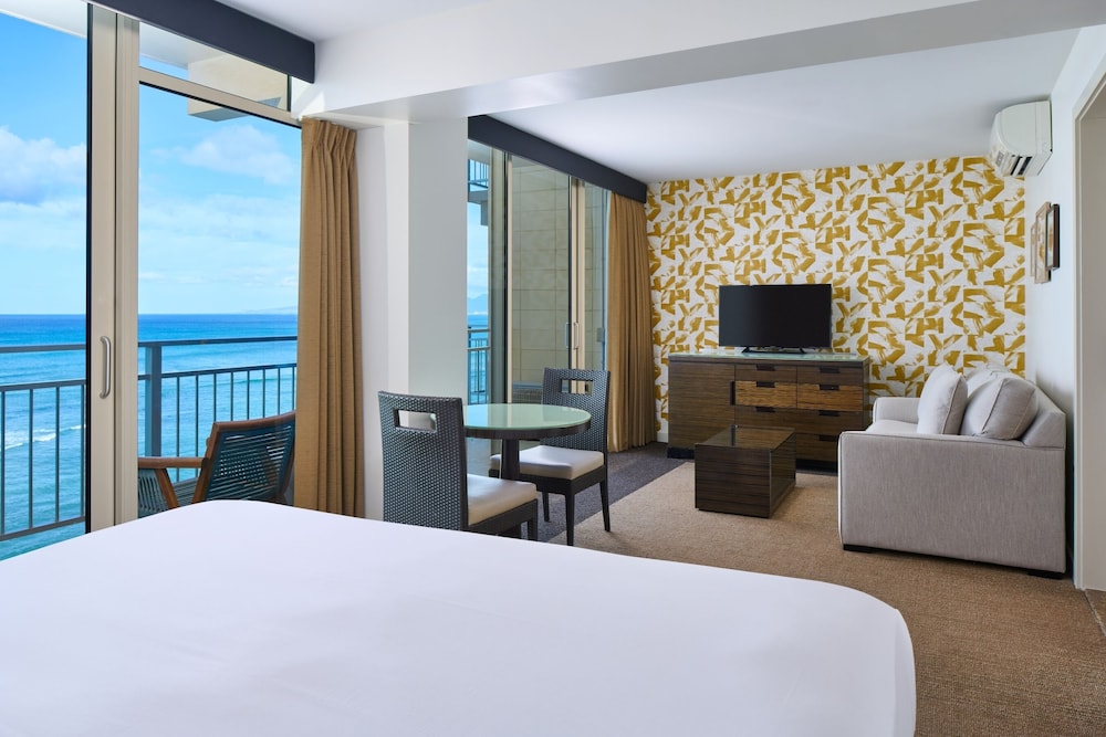 Kaimana Beach Hotel 14/50