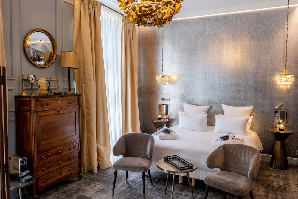 NOVOTEL CHATEAU DE MAFFLIERS 42/79