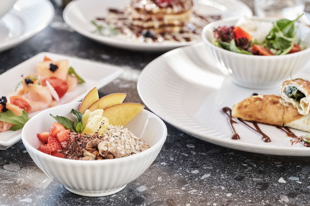 Radisson Blu Euphoria Resort 66/75