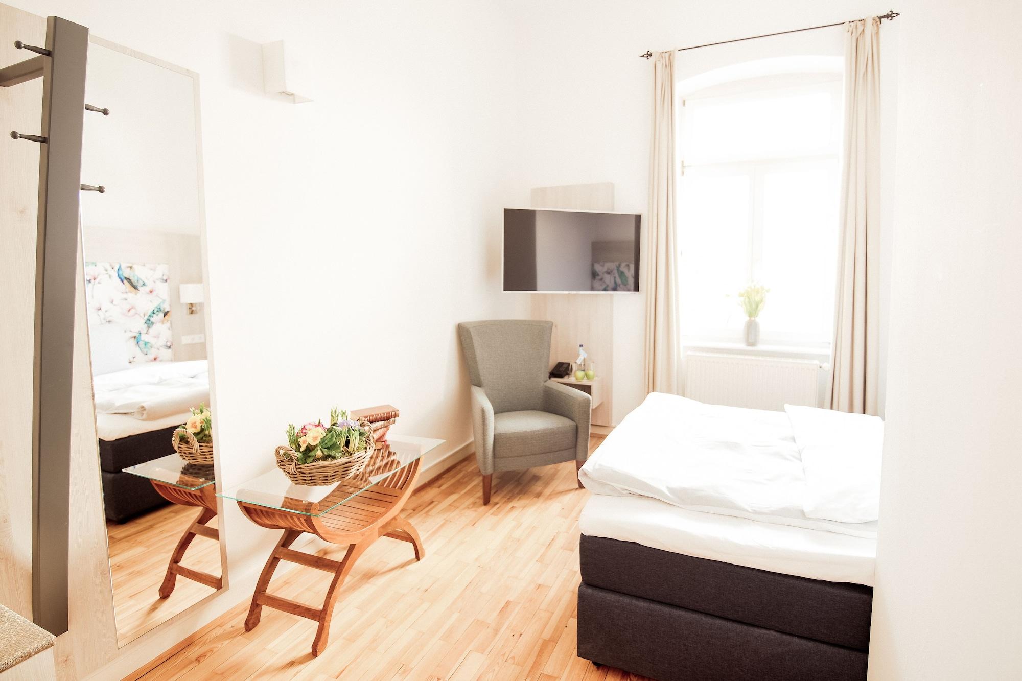 Denner Hotel 17/100