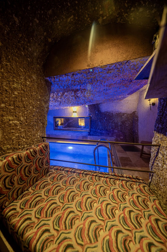 Alfa Cave Hotel 24/50