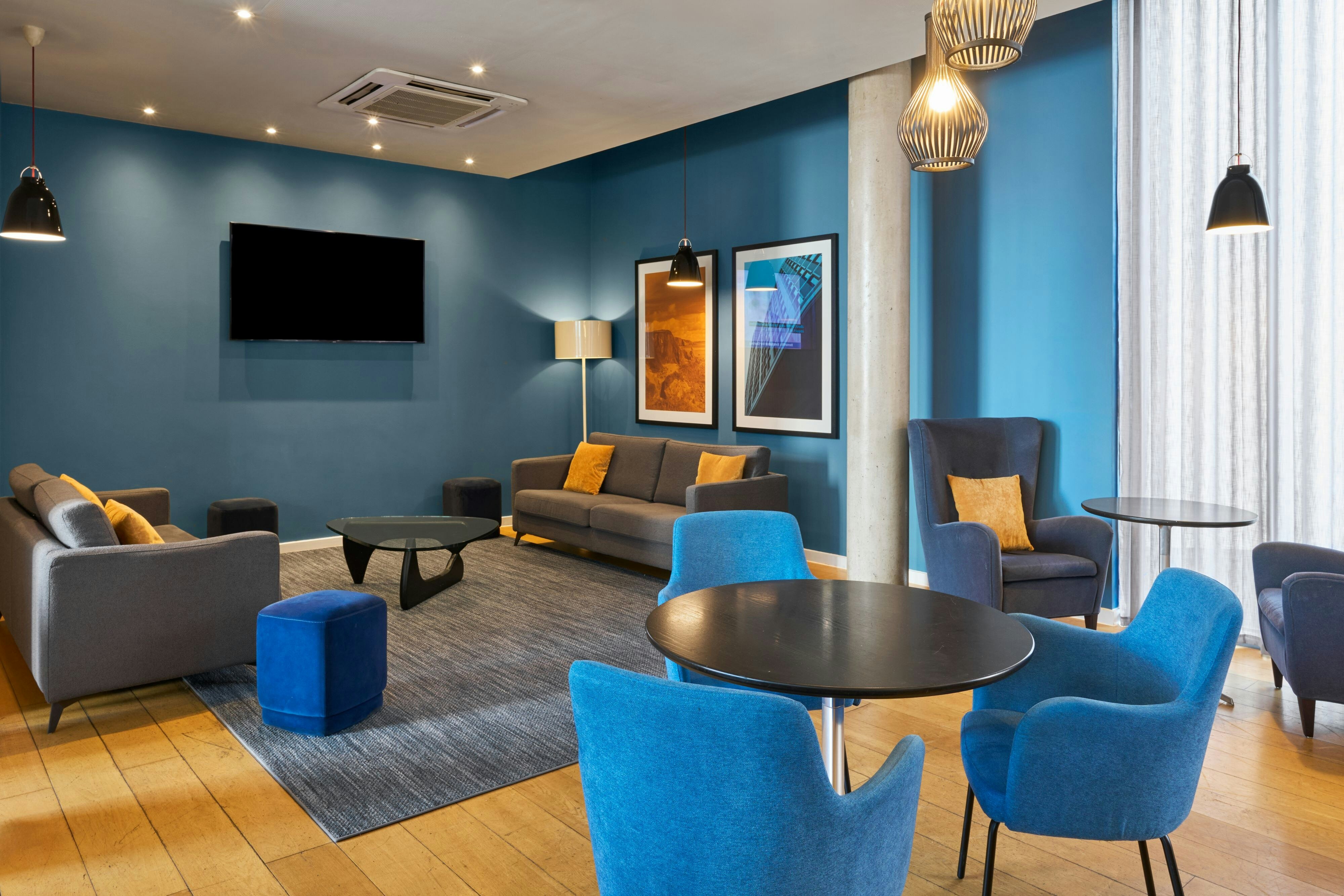 Four Points Flex by Sheraton Cardiff 42/47