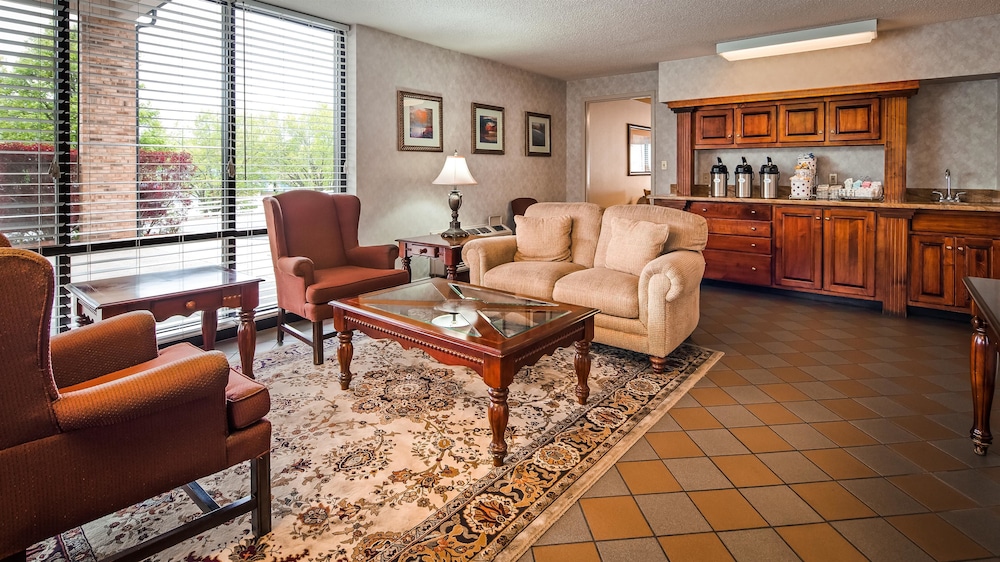 BEST WESTERN BRYSON INN 18/23