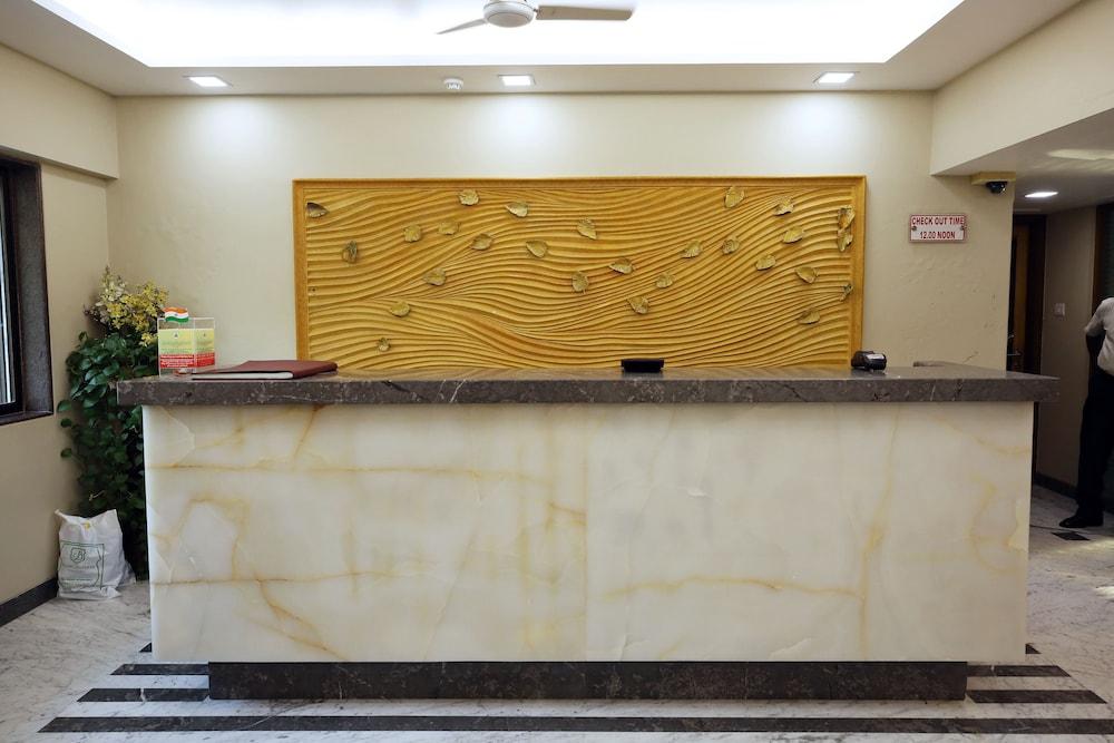 Hotel Bombay International 7/16