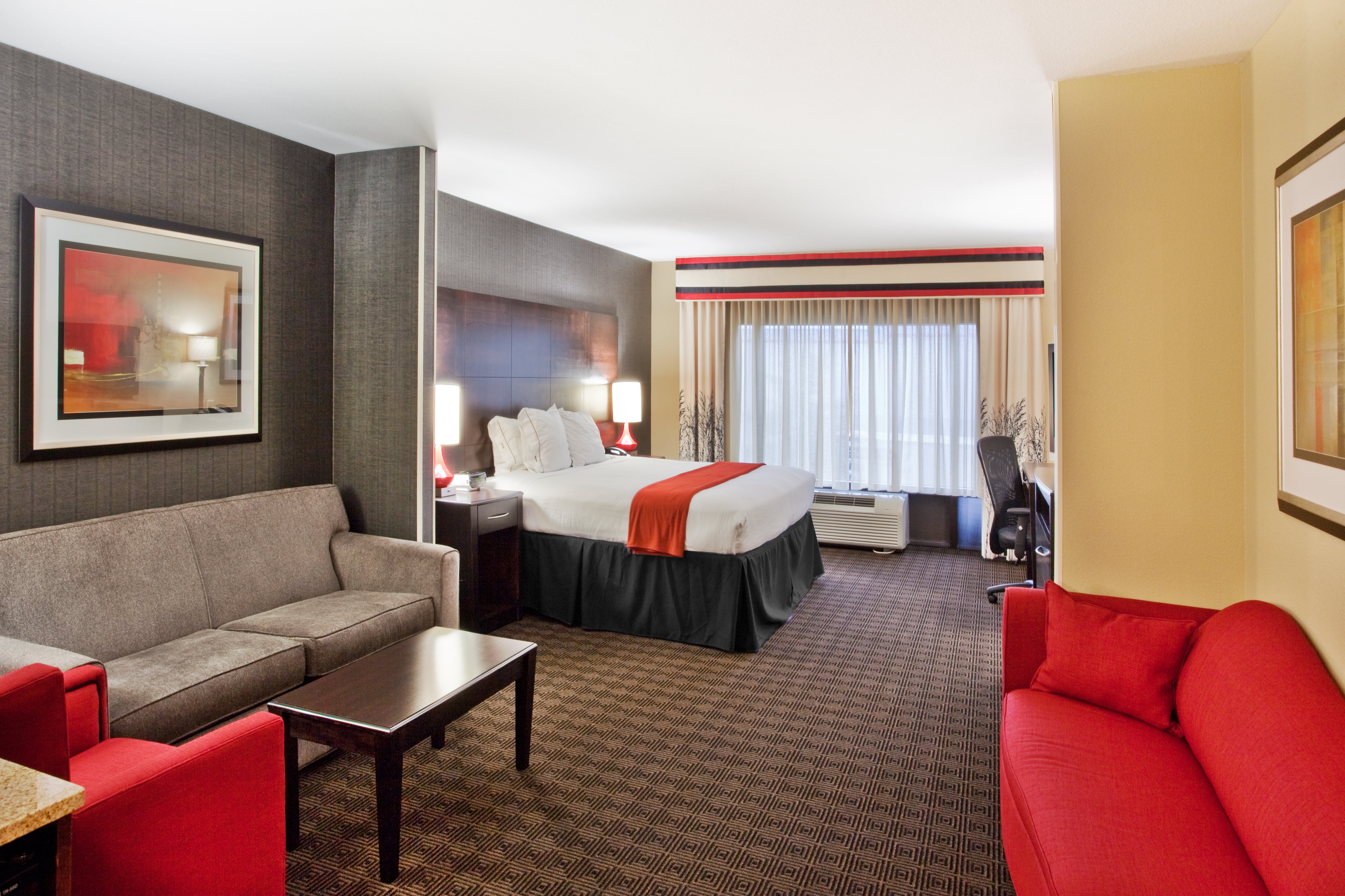 جناح لذوي الإعاقة، Holiday Inn Express Hotel Suites Atlanta-Cumming 3/3