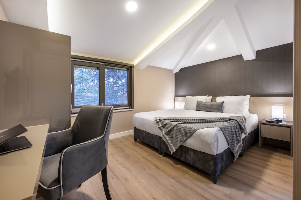 Ciragan Bosphorus Apartments 24/61