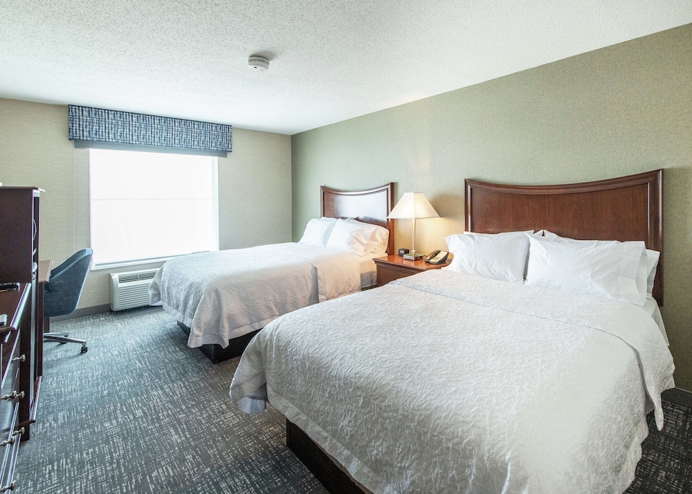 Hampton Inn Presque Isle Maine 9/50