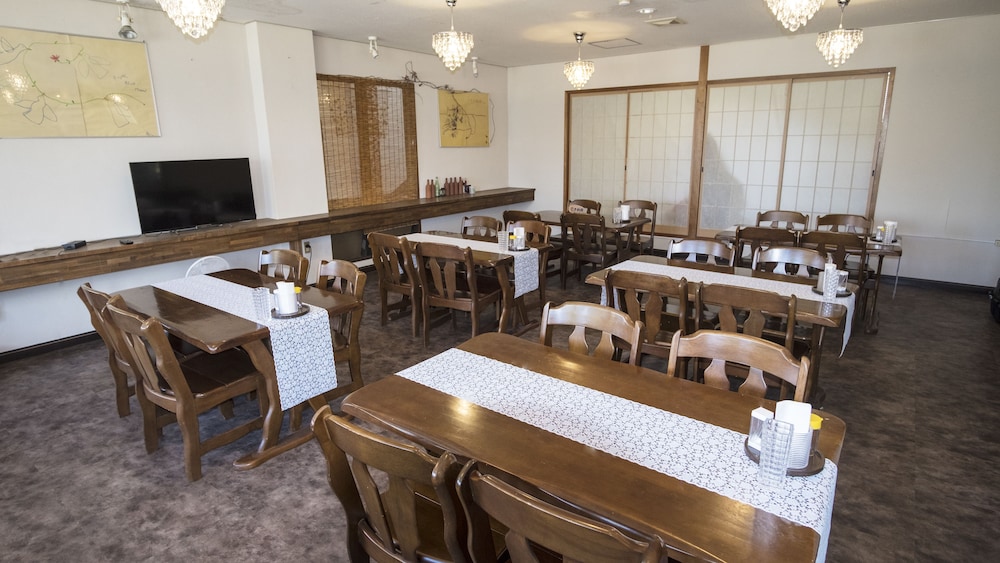 Hotel Hoshitate Iriomotejima (ex Seaside Hotel Blue Moon) 16/28