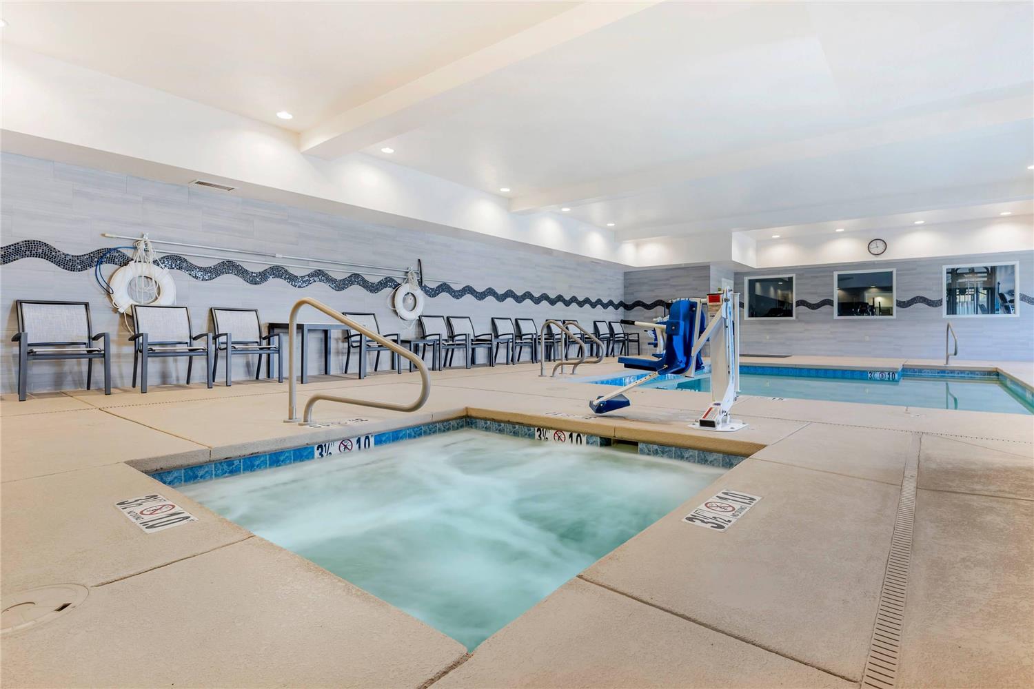 Comfort Suites Las Cruces I - 25 North 9/18