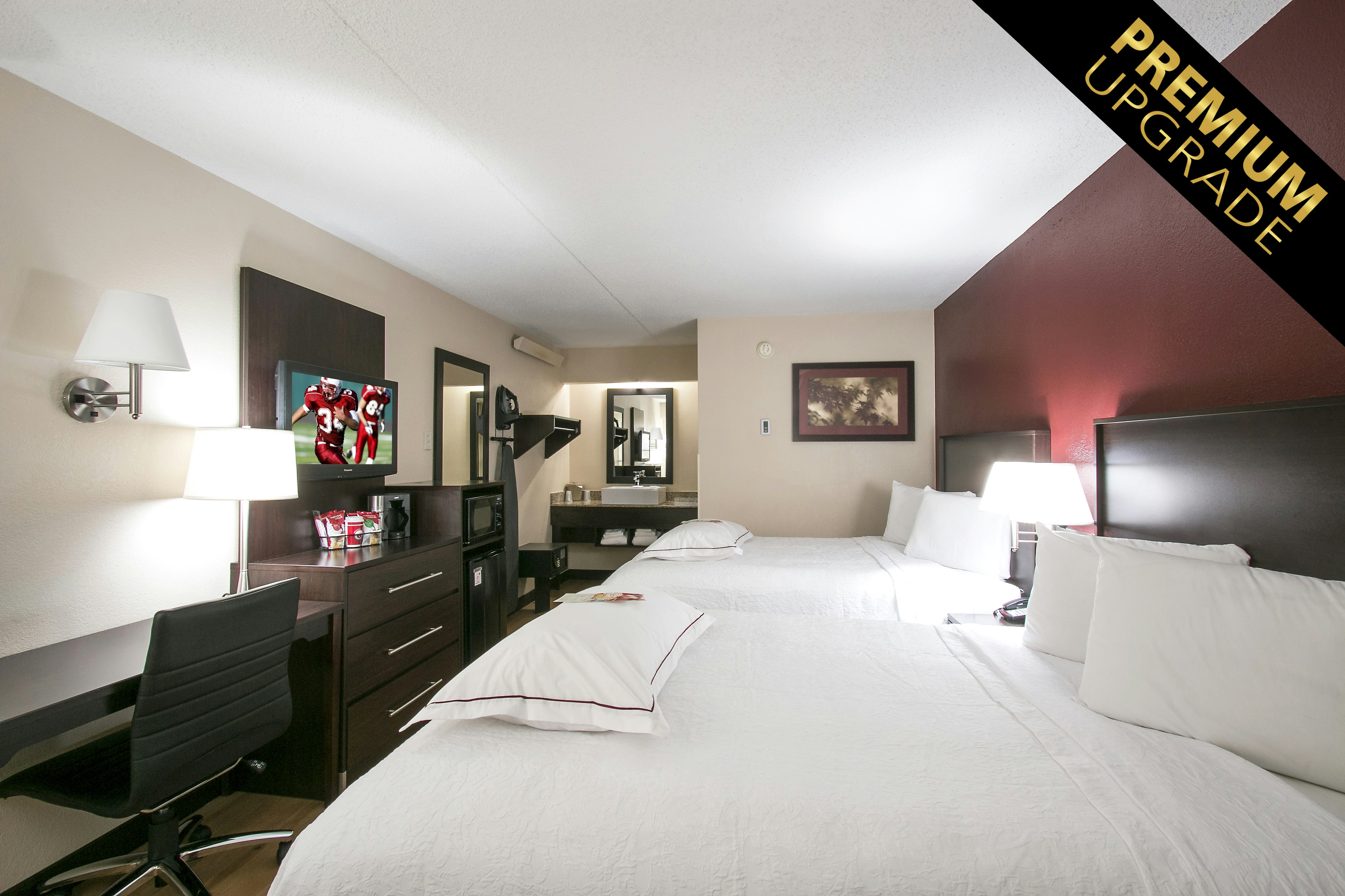 Room at Red Roof Plus Philadelphia Airport, ESSINGTON - PA