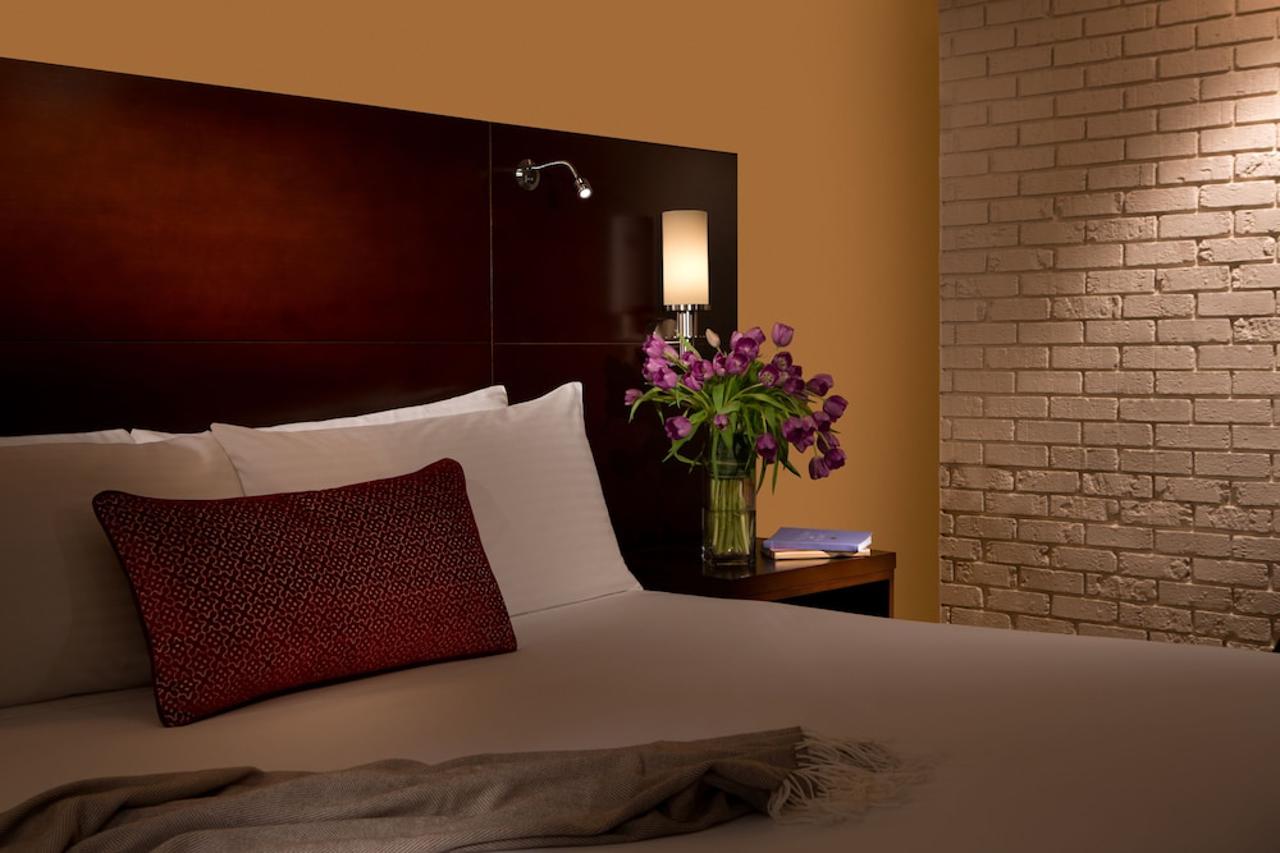 M Hotel Buffalo 27/48