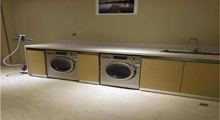 City Comfort Inn Wuhan Fengshu Er Road Baijin Mansion 32/49