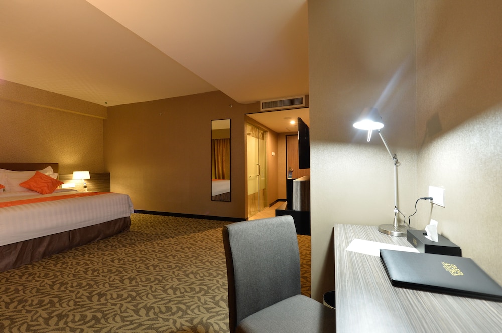 Grand Alora Hotel 17/49