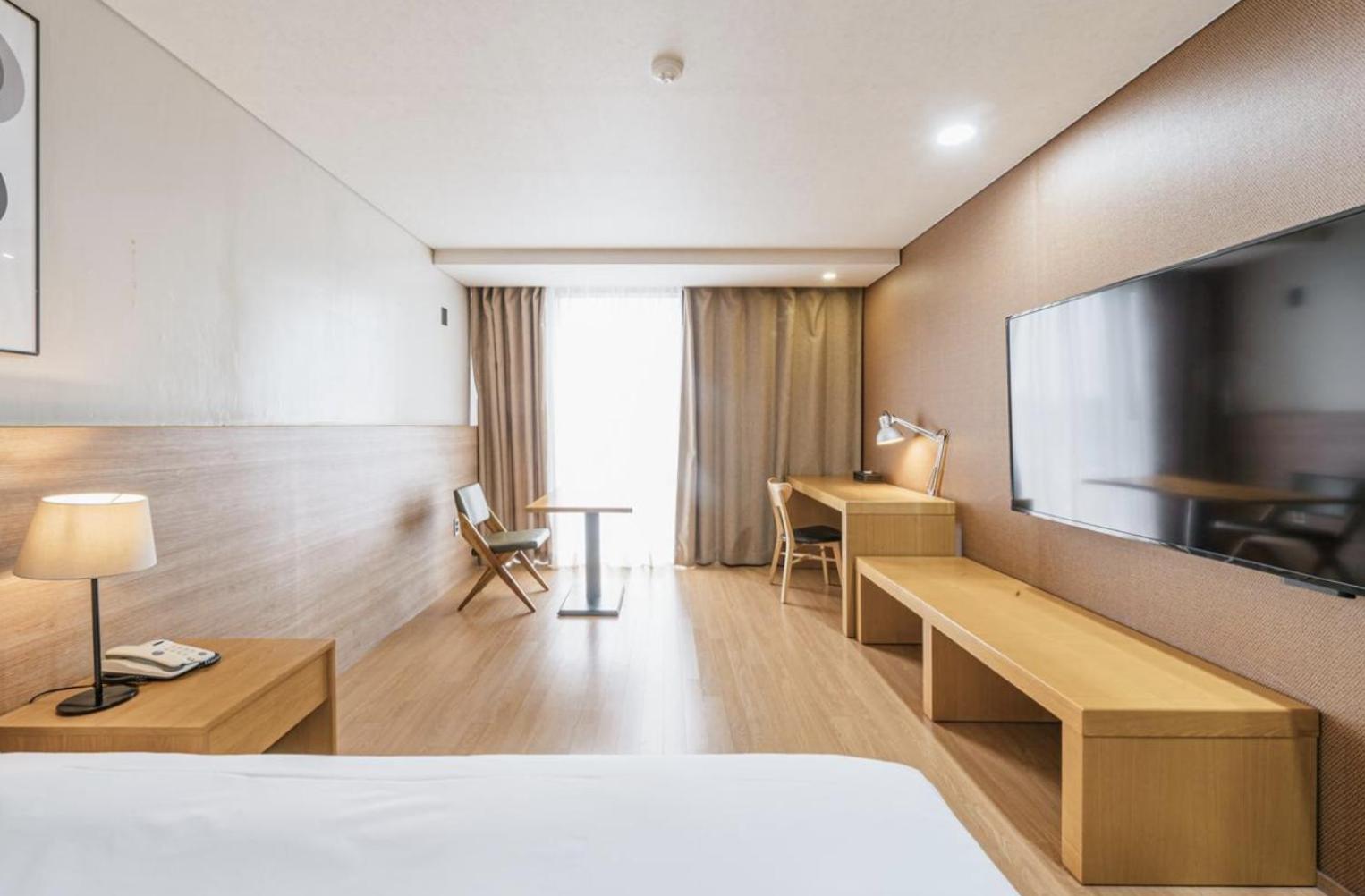 S Hotel Jeju 16/35