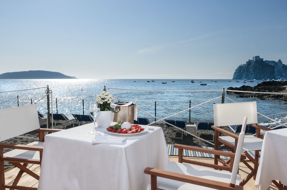 Punta Molino Beach and Resort Spa 60/82