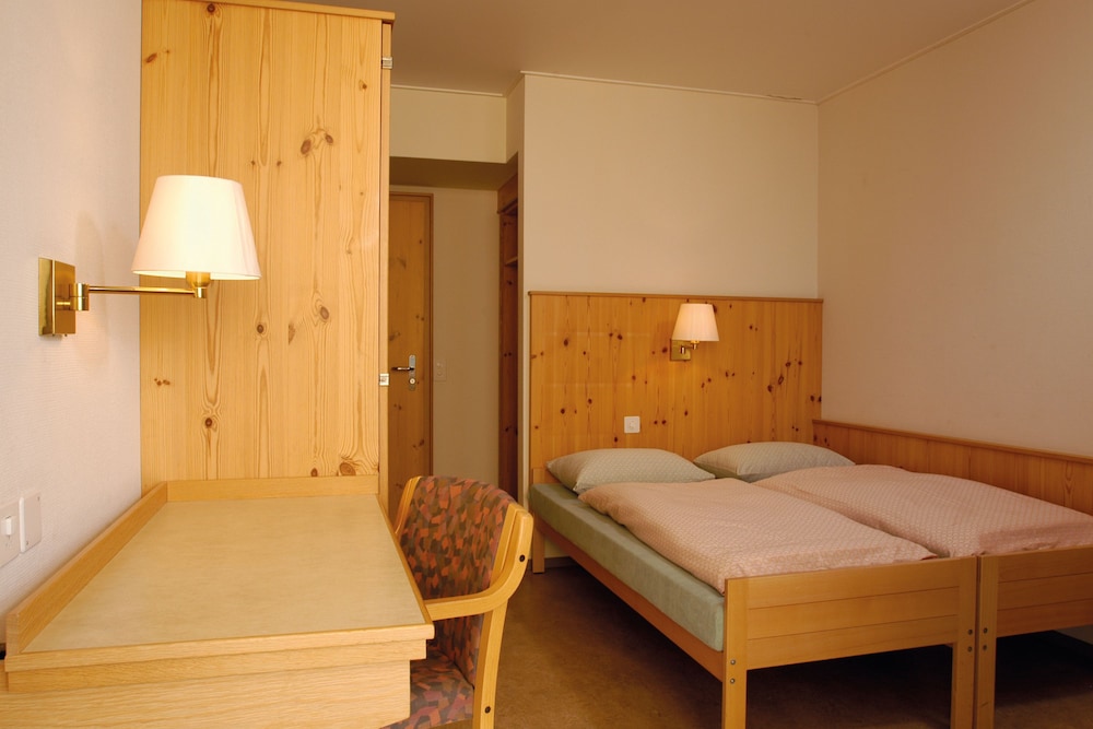 Davos Youthpalace 15/62