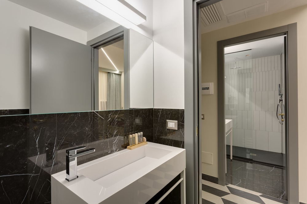 Otivm Hotel 13/63