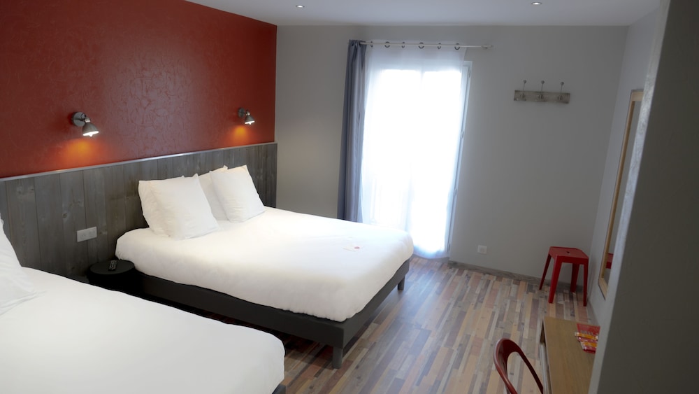 Logis Hotel Yseria - Historical Center 15/58