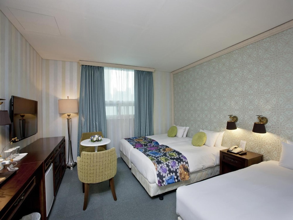Central Tourist Hotel 11/41