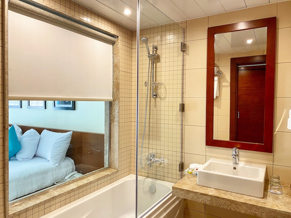 Nubian Village Hotel 43/70