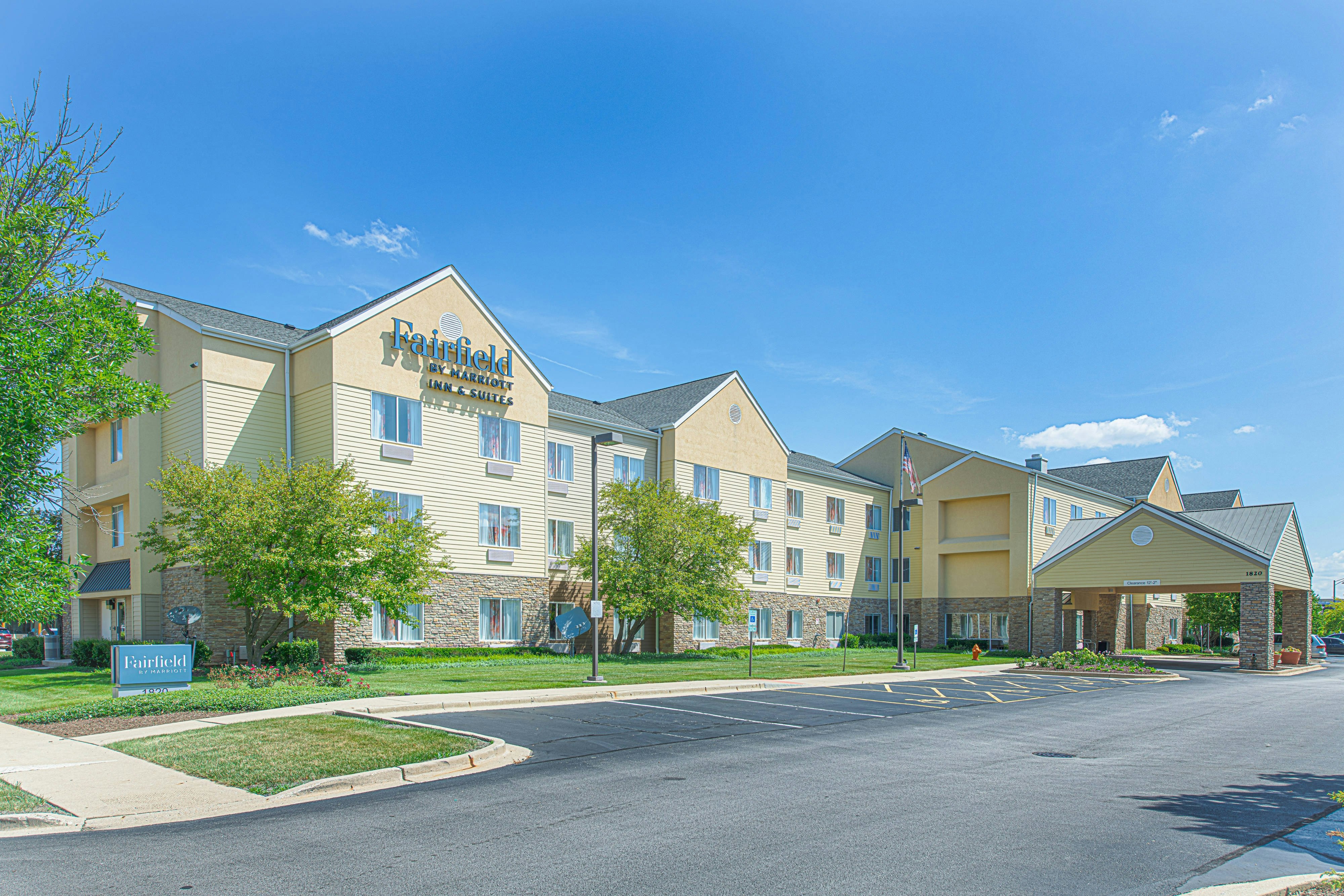 Fairfield Inn Suites Chicago Naperville 10/11