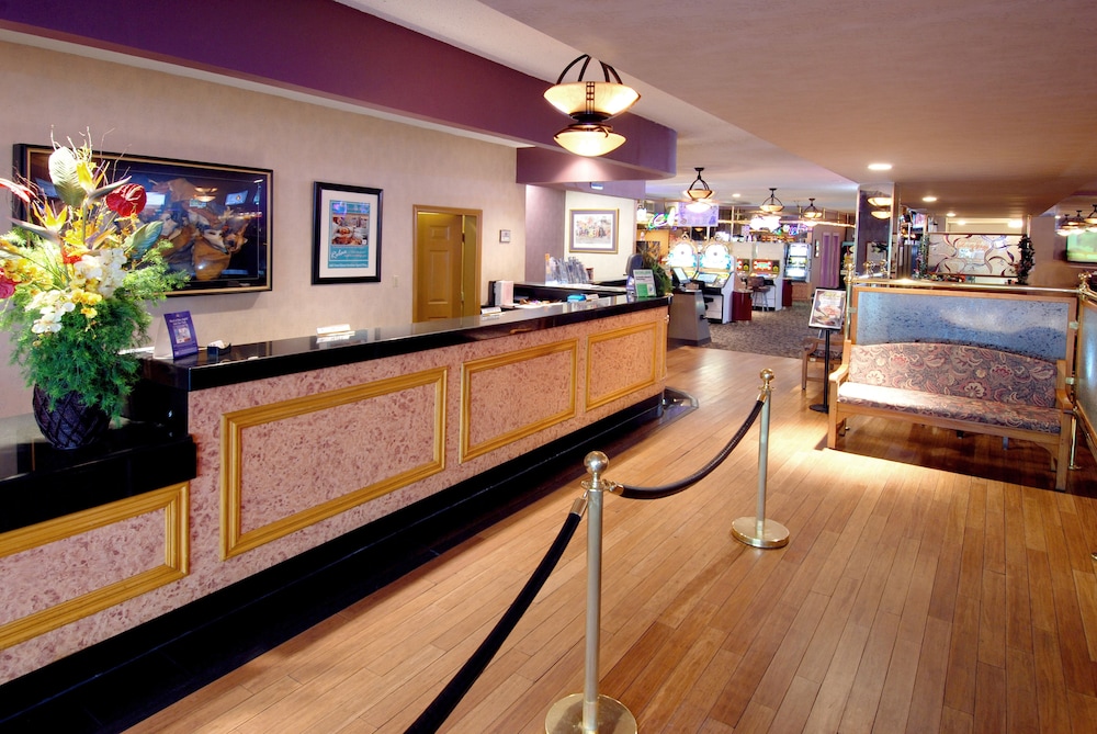 Mardi Gras Hotel and Casino 13/36