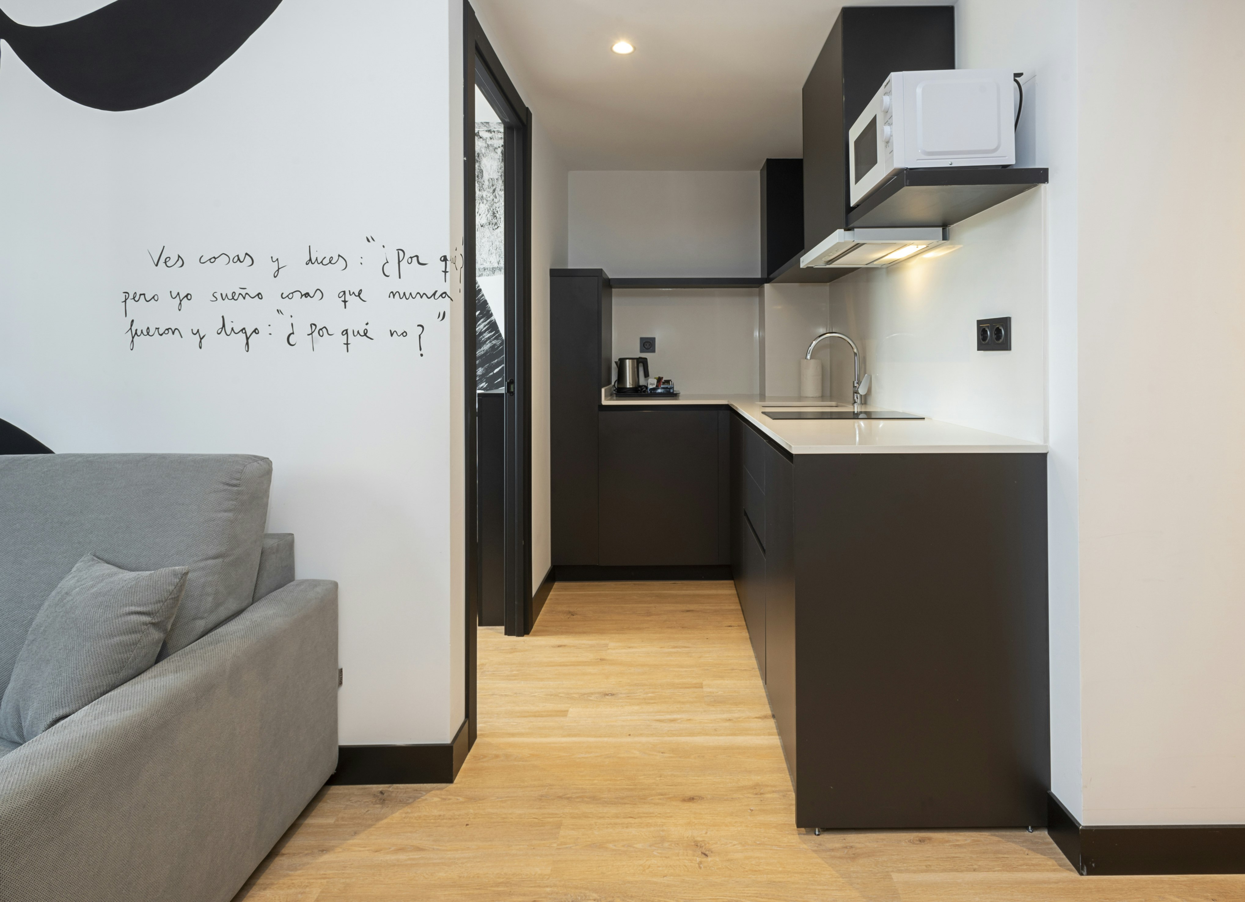 Hotel Sercotel Plana Suites 30/53