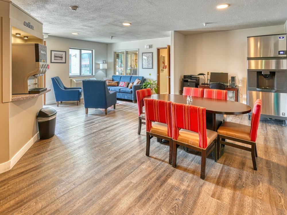 Yellowstone River Inn and Suites 38/47