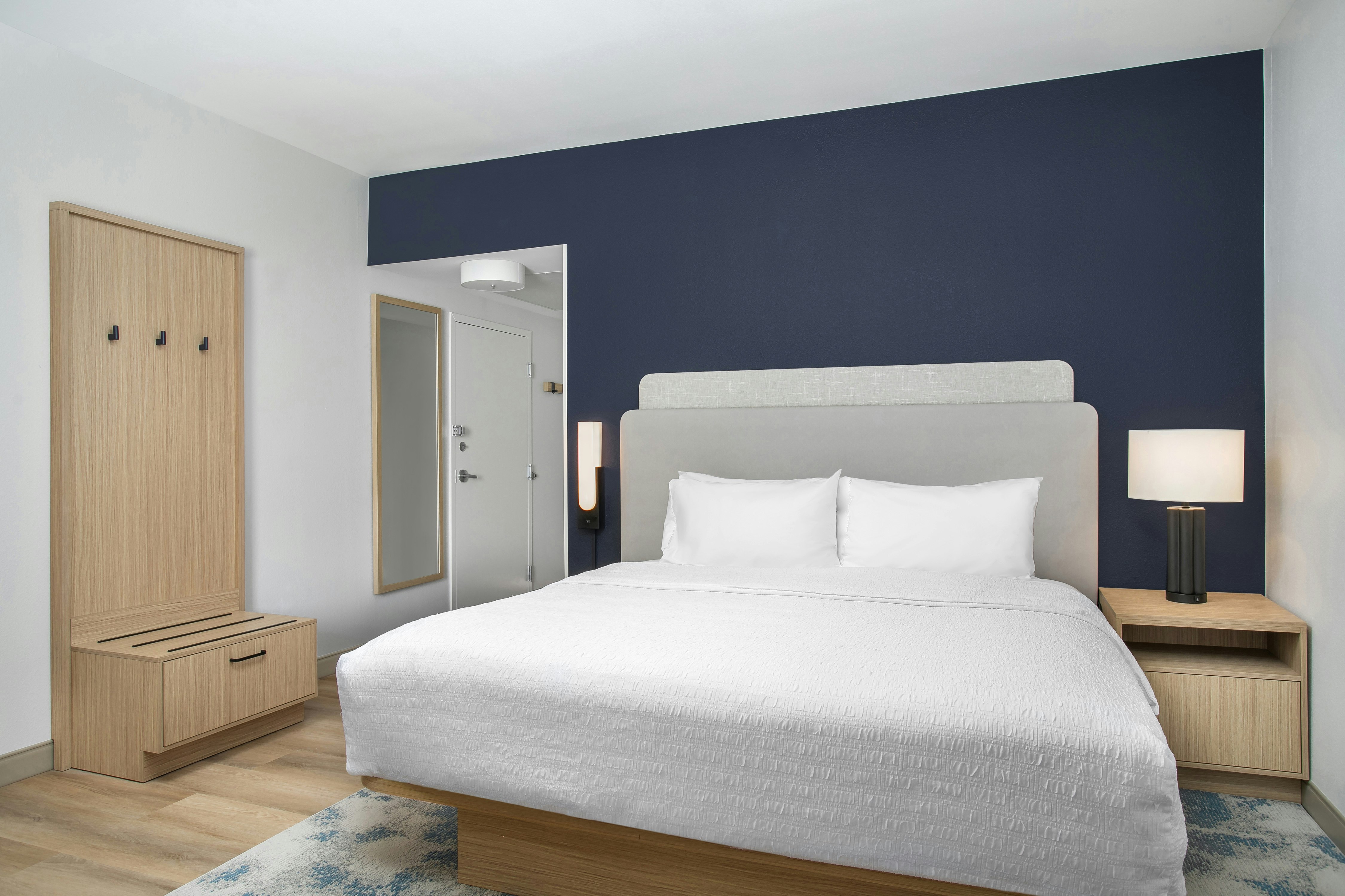غرفة بسرير كينج، Hampton Inn New Smyrna Beach 3/6