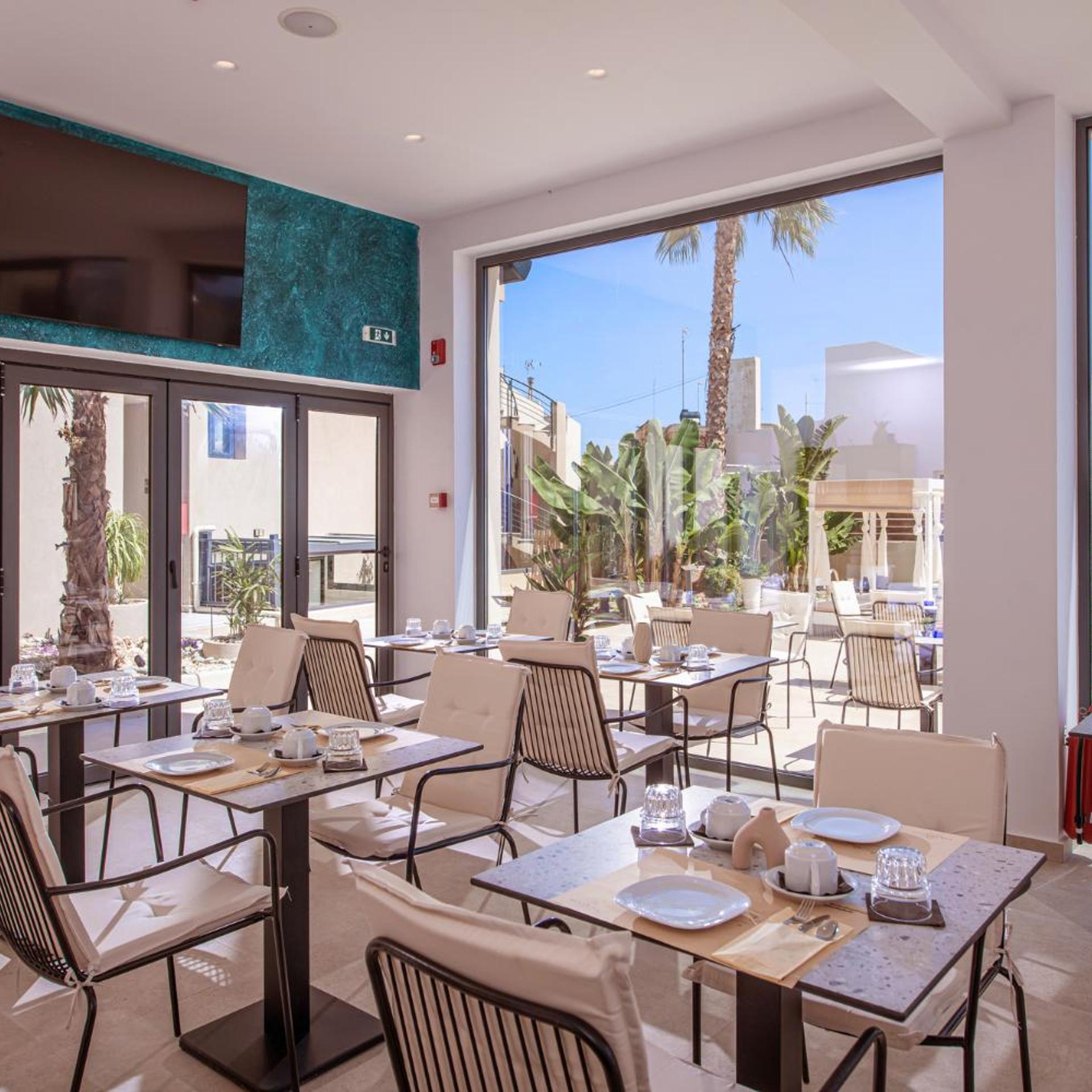 Meramaglia Hotel 38/50