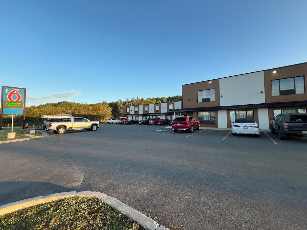 Motel6 Sudbury, ON 35/46