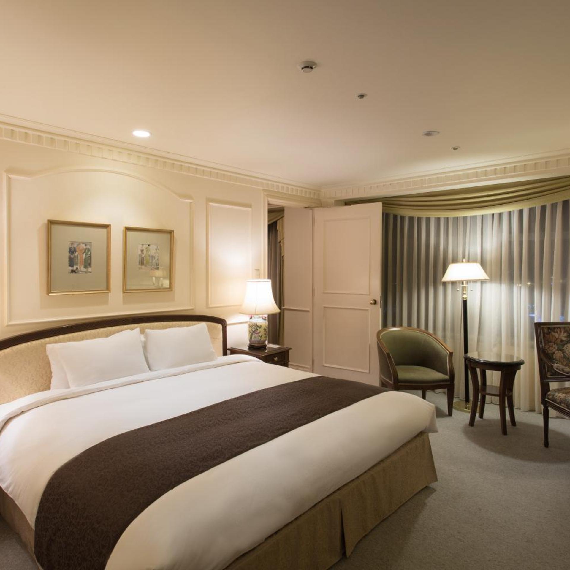 Plaza, Suite, Double Bed