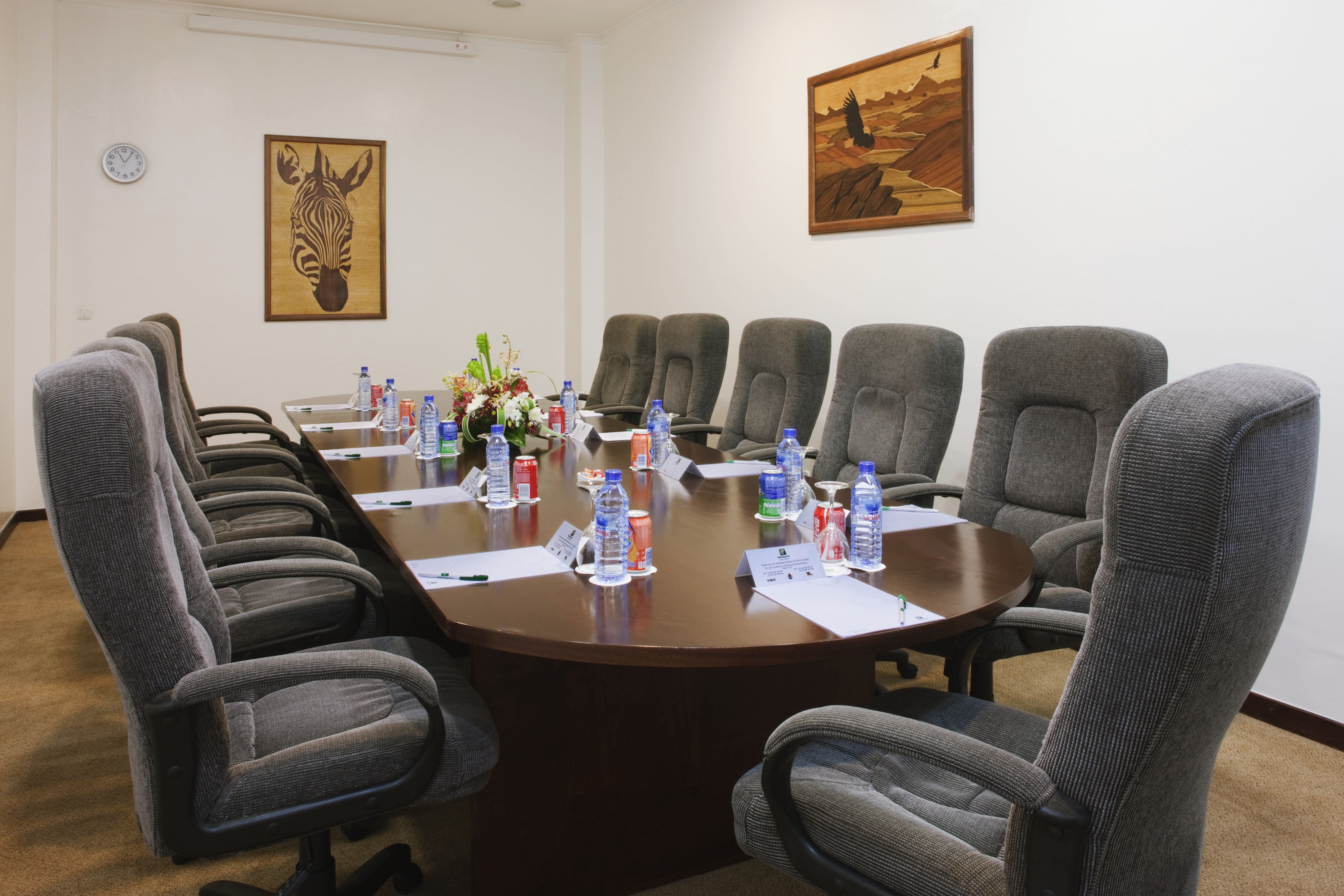 HOLIDAY INN ACCRA AIRPORT 52/60