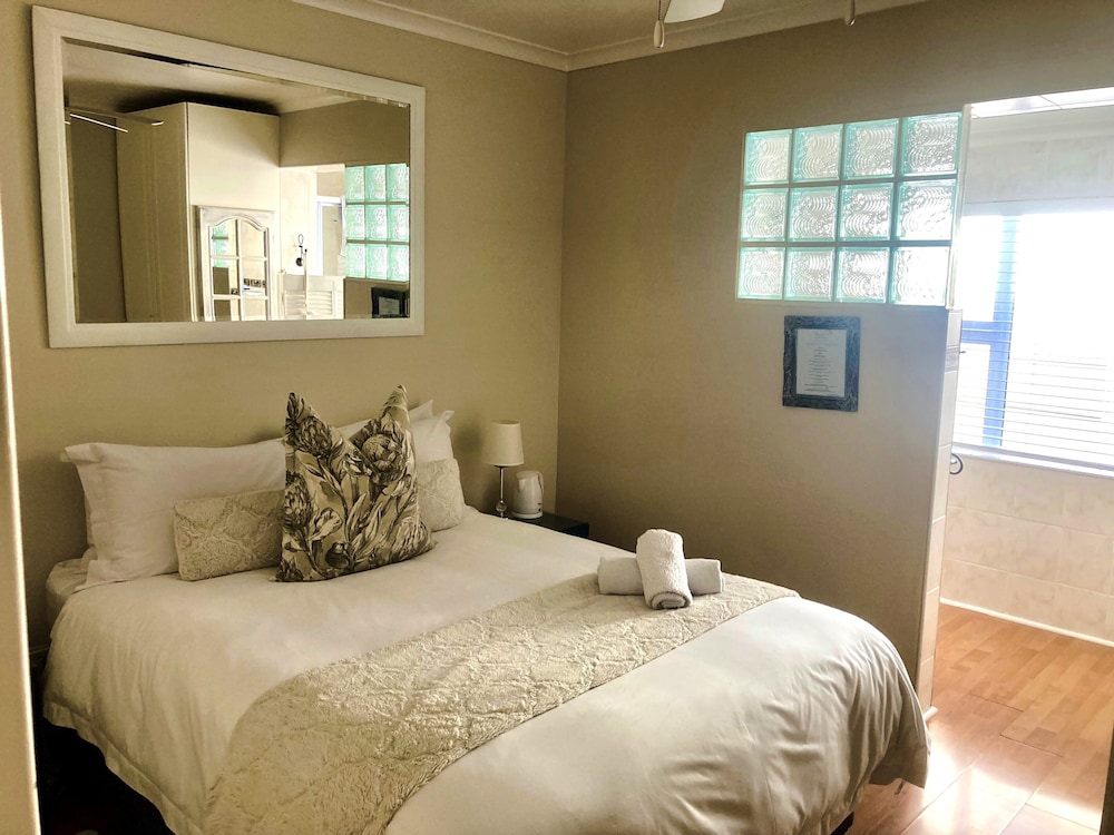 Atlantic Beach Villa 16/50
