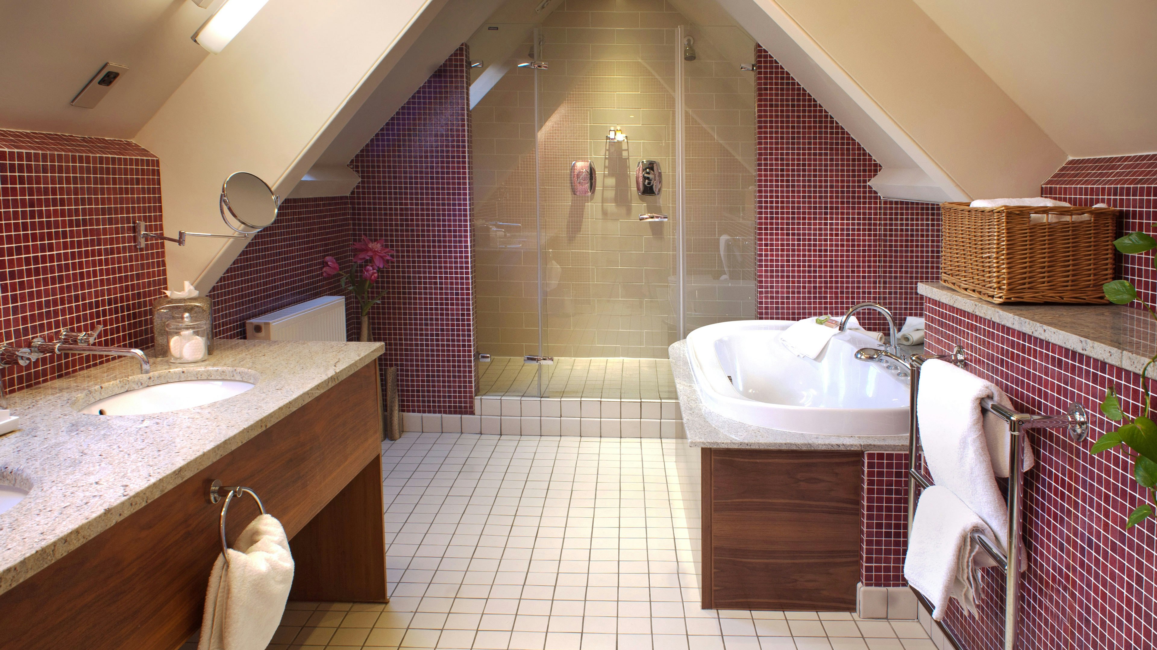 Jesmond Dene House 79/80