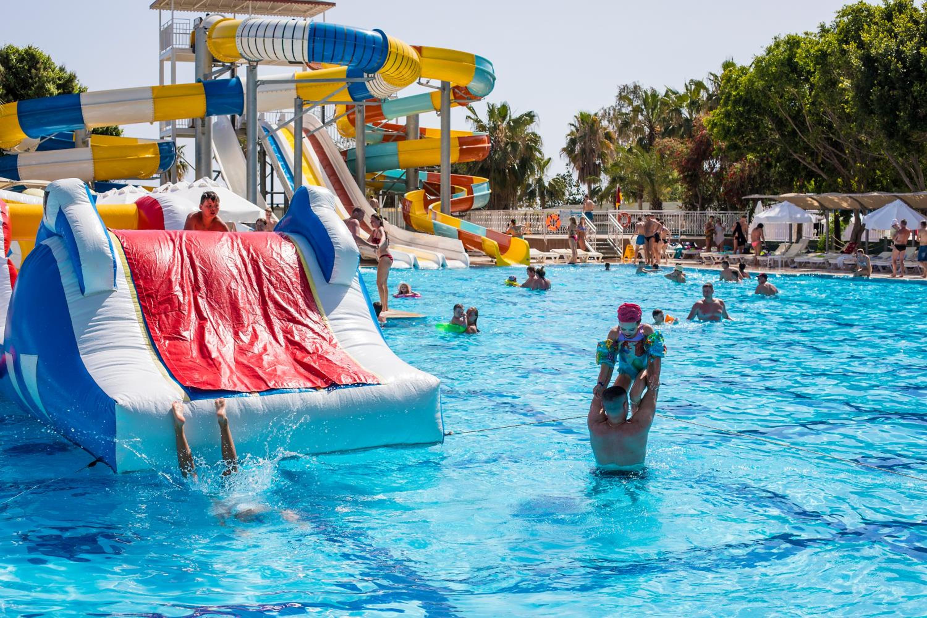 Meridia Beach Hotel 41/51