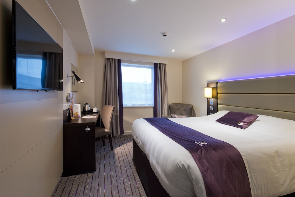 Premier Inn Wadebridge Hotel 8/40