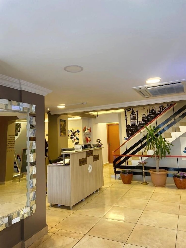 Ulubat Castle Hotel 13/61