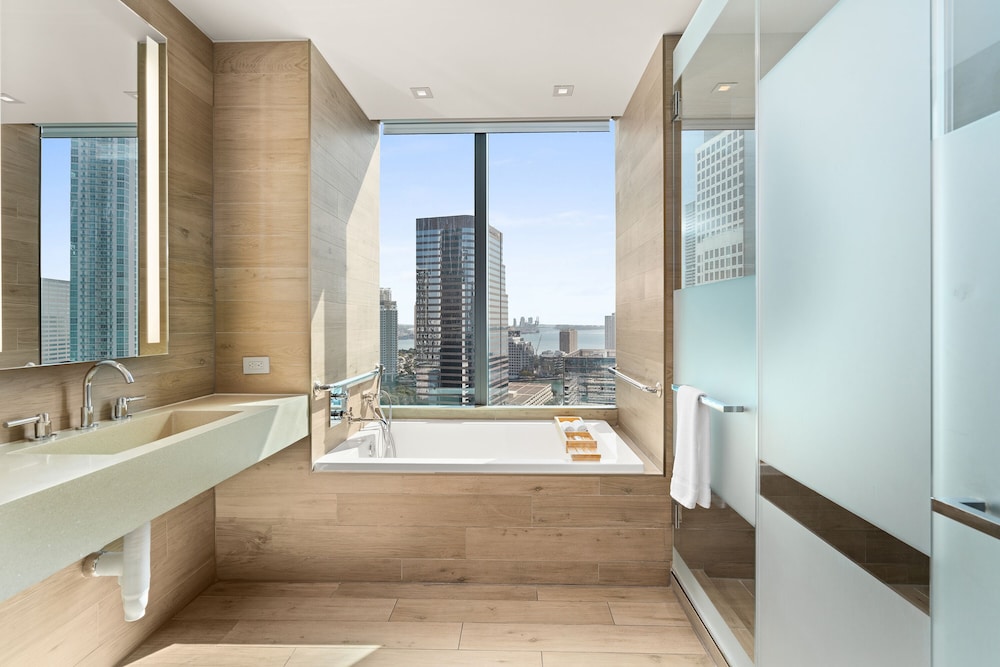 EAST Miami Residences 49/50