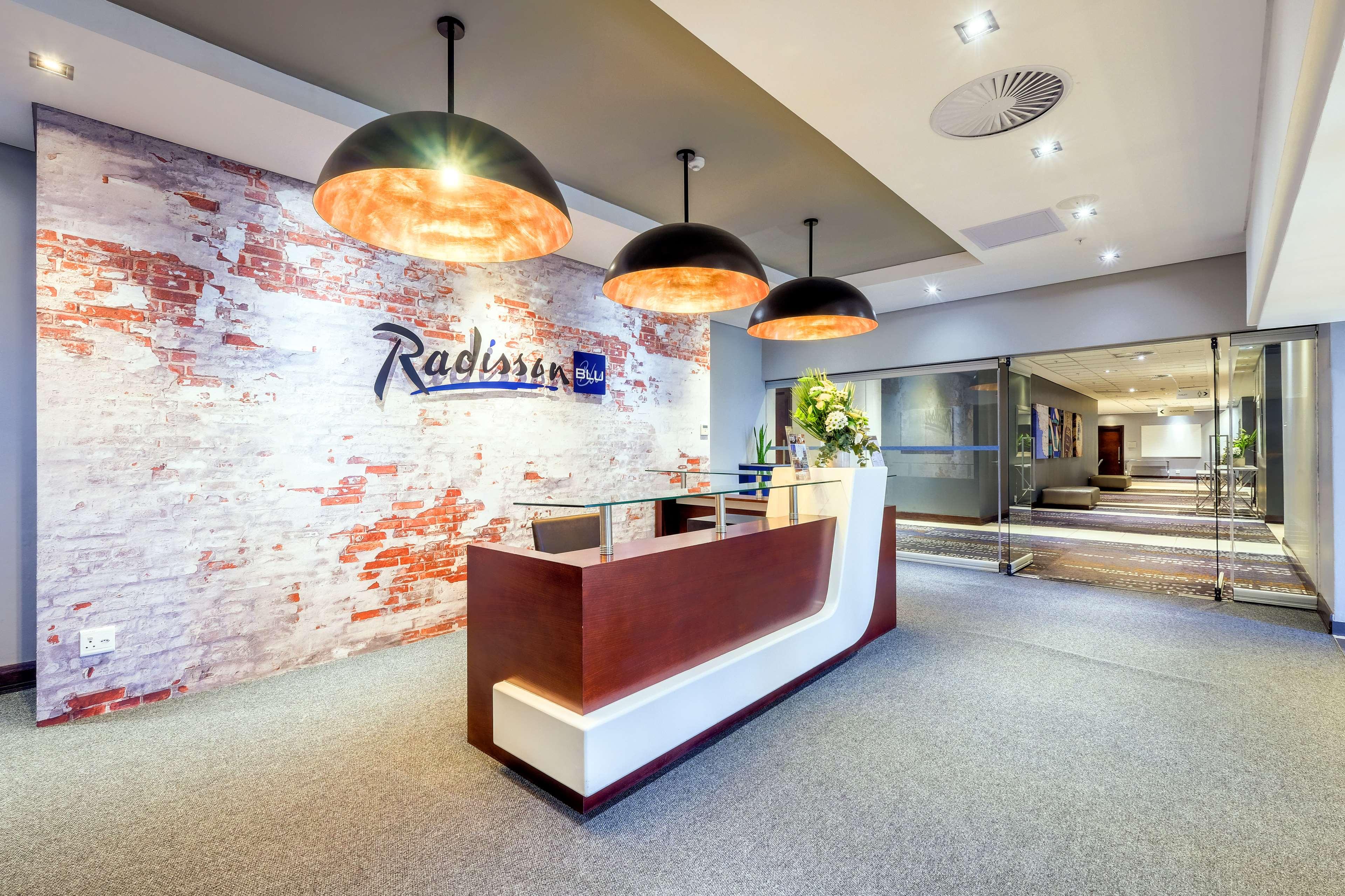 RADISSON BLU HOTEL SANDTON 6/50