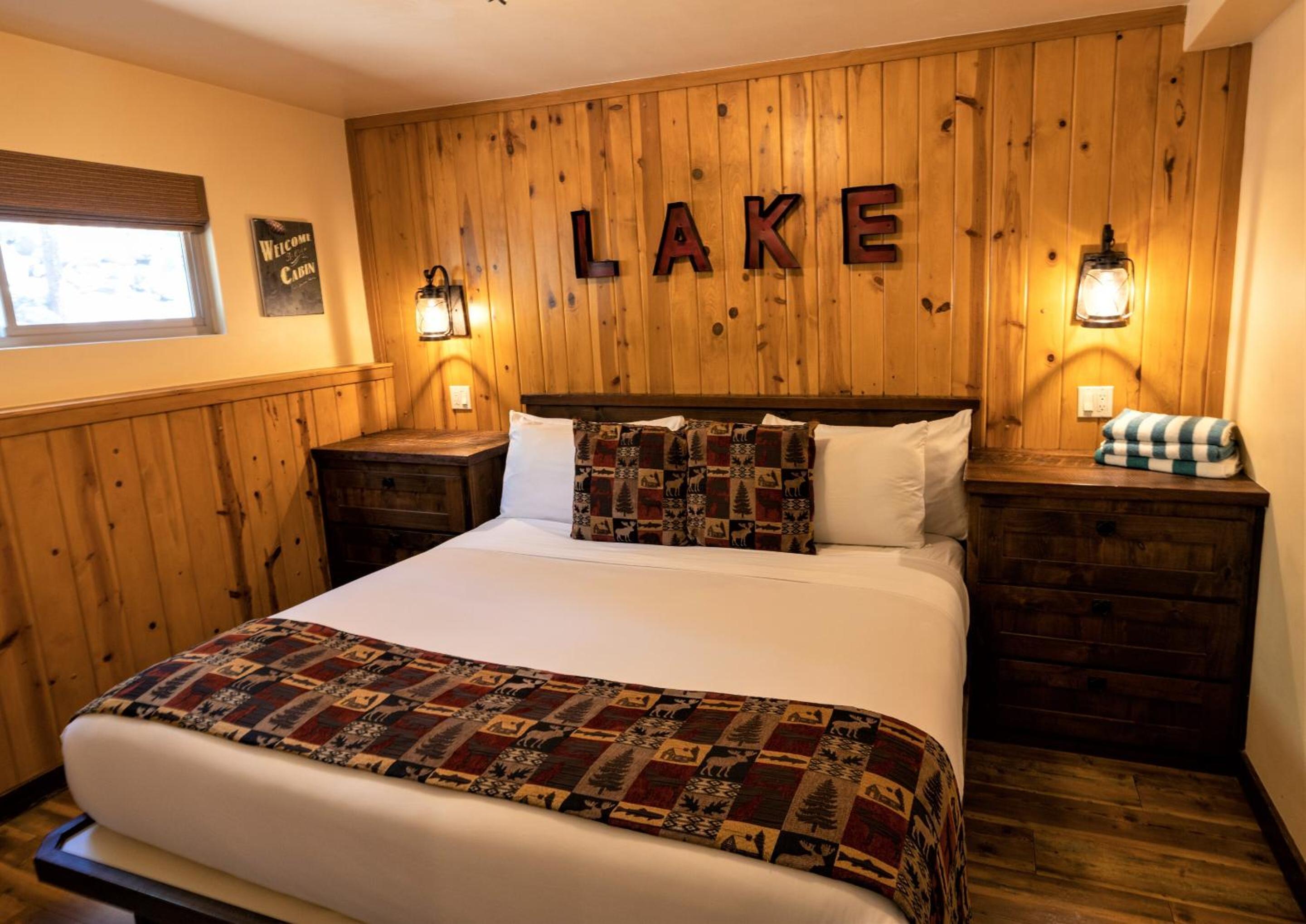 Cedar Glen Lodge 6/52