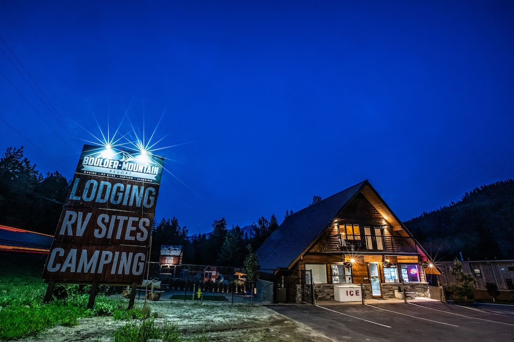 Boulder Mountain Resort 4/50