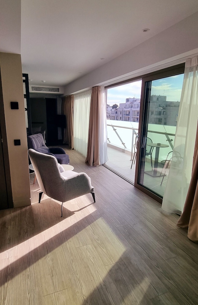 S Hotel Boutique Thessaloniki 33/54
